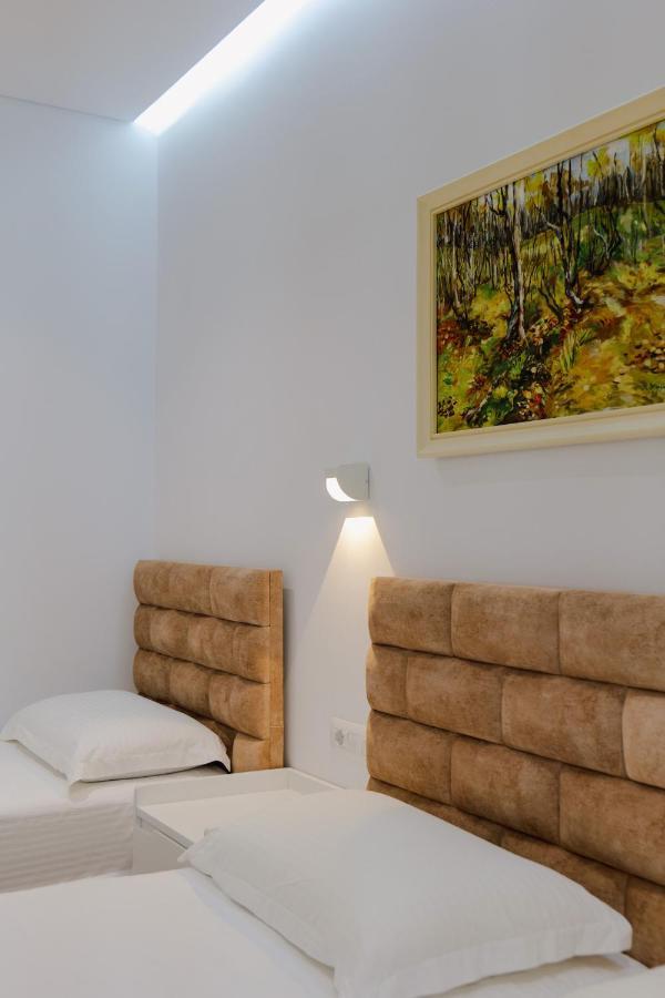 Vila Jona Sarandë Exterior foto