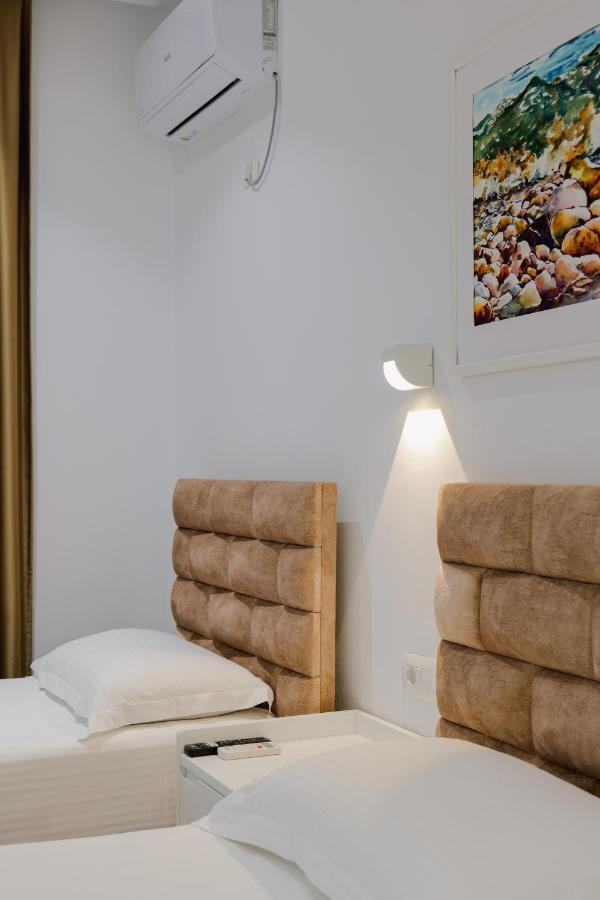 Vila Jona Sarandë Exterior foto