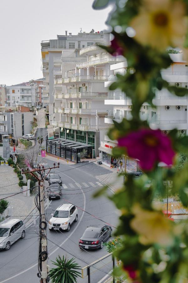 Vila Jona Sarandë Exterior foto