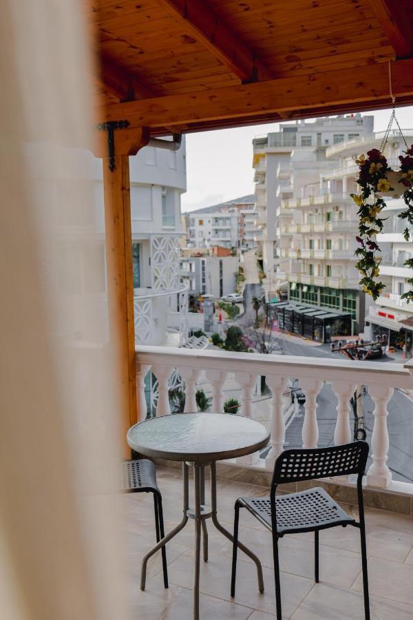 Vila Jona Sarandë Exterior foto